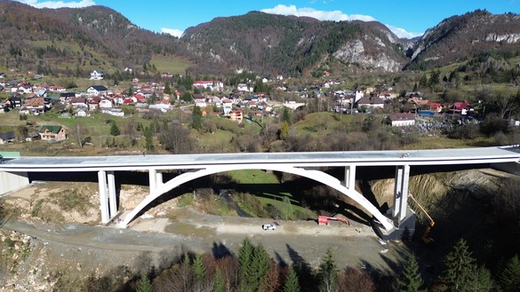 FOTO ANUNȚ - Când va fi deschis cel mai mare pod în arc din România, în locul celui mai vechi, construit acum 135 de ani. 