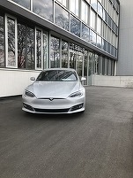 Un robot Tesla a rănit un muncitor într-o uzină din Texas. Musk: Este rușinos ca mass-media să aducă în discuție o rană de acum doi ani