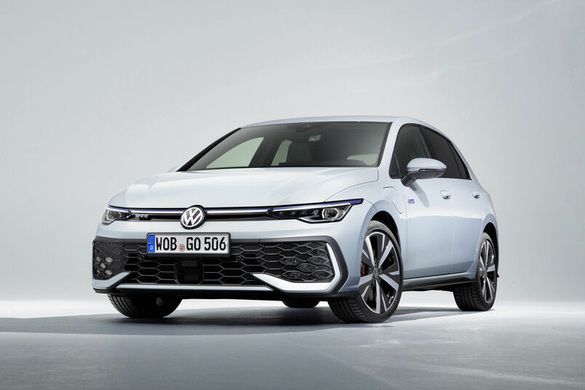 FOTO VW a dezvăluit Golf 8 facelift, ultimul pas înainte de dispariția acestui model