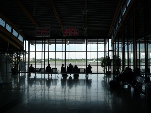 1.100 de zboruri și sute de mii de pasageri, afectați de greva personalului de pe aeroporturile germane