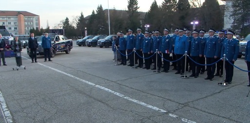 VIDEO Peste 50 de autospeciale noi au intrat in dotarea Jandarmeriei Române