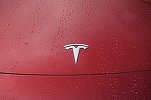 Scurgeri de date privind salariile Tesla: Cât câștigă acum lucrătorii din fabricile lui Elon Musk în SUA