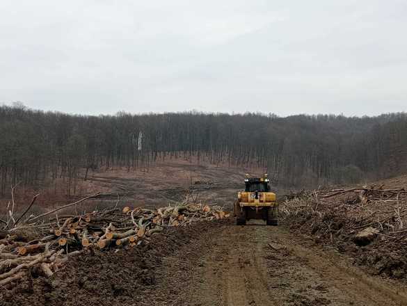 VIDEO&FOTO - Au început lucrările la tunelurile Lugoj-Deva. Umbrărescu angajează mineri