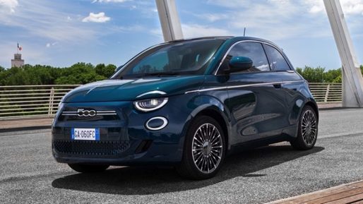 Fiat întoarce roata: pregătește o versiune cu benzină pentru modelul electric e500