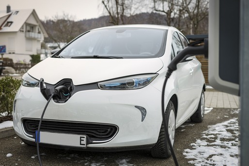 Vânzările globale de mașini electrice au crescut, dar în Europa au scăzut