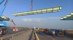 VIDEO Cu sute de muncitori și utilaje, constructorii greci au adus trailere de mare tonaj pe Autostrada Bucureștiului