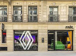 FOTO Renault își deschide showroom-uri chiar în centrul orașelor