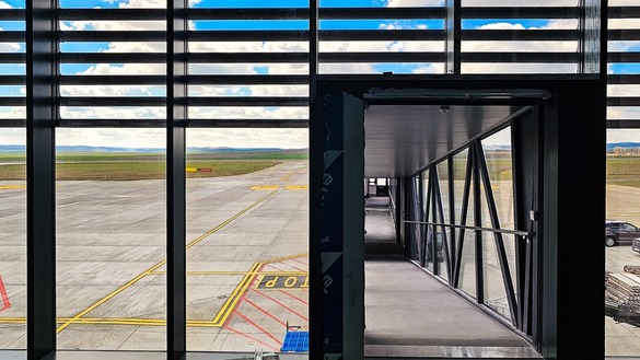 FOTO Aeroportul din Tulcea, o investiție de 180 milioane lei - inaugurat, dar fără pasageri
