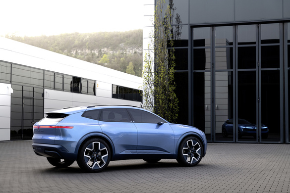 FOTO VW pariază pe China: un nou design cu specific local, 16 modele noi și o marcă nouă pentru tineri