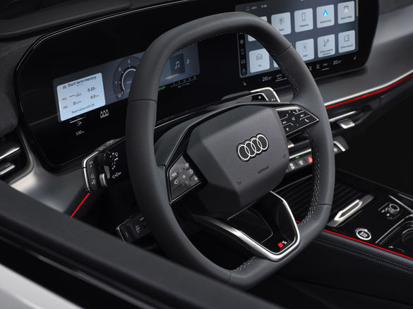 FOTO Audi lansează în România noul SUV Q3, la un preț peste rivalul BMW X1