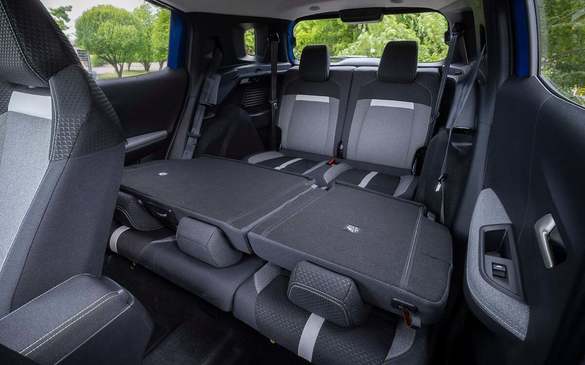 FOTO Opel introduce versiunea cu 7 locuri pentru SUV-ul Frontera, cu un supliment de preț de sub 1.000 de euro
