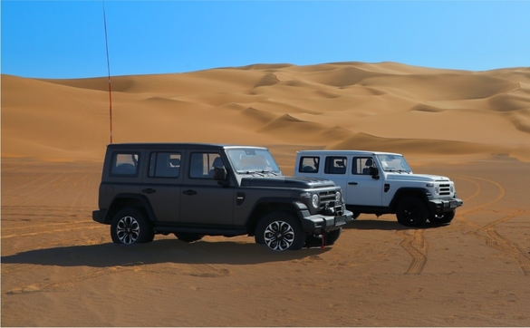 VIDEO & FOTO Producătorul chinez BAW lansează în Europa modelul militar BJ212 cunoscut ca „Beijing Jeep”