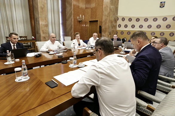 FOTO Bolojan despre continuarea PNRR: Fiecare ministru are deplină libertate să stabilească portofoliul de proiecte