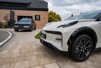 FOTO Zeekr, una dintre mărcile premium ale Geely - oficial în România cu prețuri care depășesc 70.000 de euro