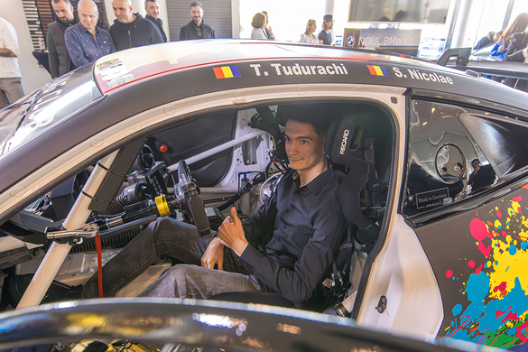 FOTO Livrare specială în România. Două BMW-uri M4 dedicate lui Valentino Rossi, de 200.000 de euro fiecare. S-au fabricat mai puțin de 100 de exemplare