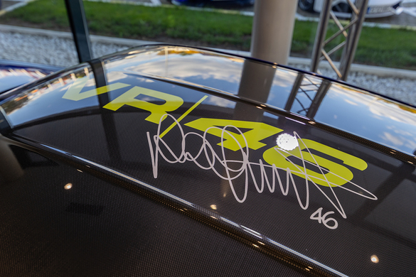 FOTO Livrare specială în România. Două BMW-uri M4 dedicate lui Valentino Rossi, de 200.000 de euro fiecare. S-au fabricat mai puțin de 100 de exemplare