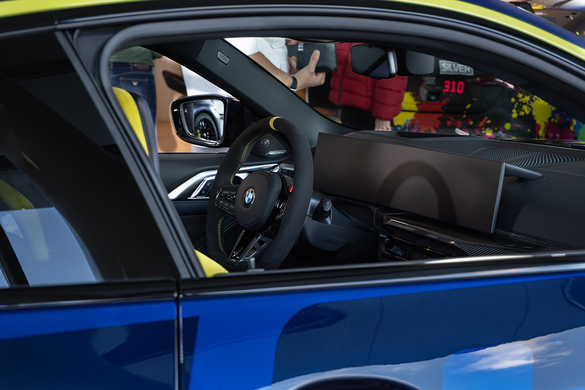FOTO Livrare specială în România. Două BMW-uri M4 dedicate lui Valentino Rossi, de 200.000 de euro fiecare. S-au fabricat mai puțin de 100 de exemplare