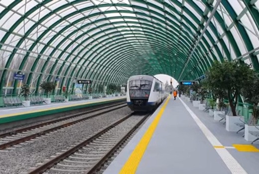 Primele trenuri metropolitane din București FOTO