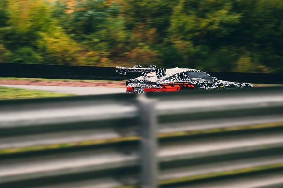 Primele imagini - Noul concept Mercedes-AMG GT Track Sport FOTO