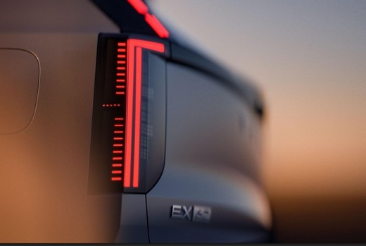FOTO Volvo are o nouă strategie: Cum va depăși BMW, Audi și Mercedes pe segmentul electric