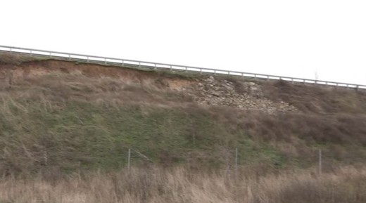 Alunecări de teren pe Drumul Expres Craiova-Pitești