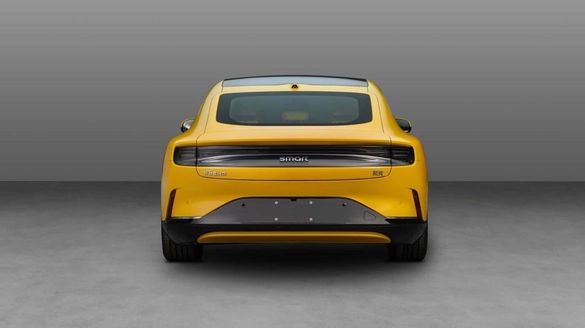 Prima berlină din istoria Smart FOTO