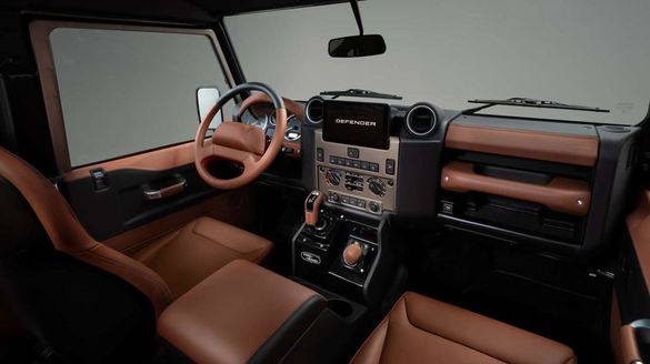 Land Rover readuce pe piață un model clasic FOTO