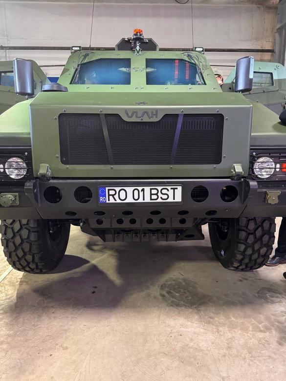 Primul blindat românesc, VLAH, prezentat.