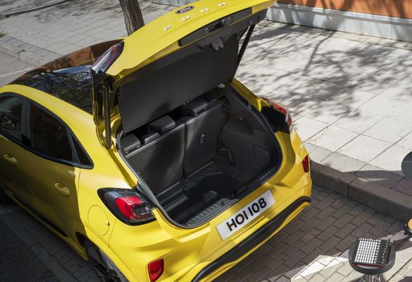 FOTO&VIDEO Ford Puma Gen-E sau VW ID.3? Prima mașină electrică produsă în România vs cea mai accesibilă de la VW