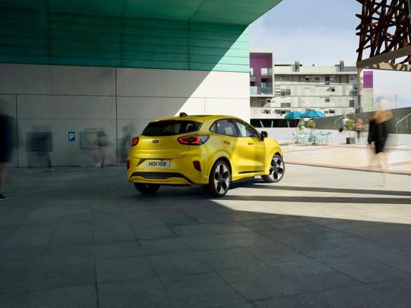 FOTO&VIDEO Ford Puma Gen-E sau VW ID.3? Prima mașină electrică produsă în România vs cea mai accesibilă de la VW