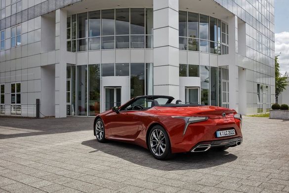 Lexus oprește producția unui model FOTO