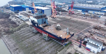 Vard Brăila lansează la apă o navă hibridă construită pentru Island Offshore FOTO