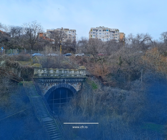 FOTO Tunelul Carol I, proiectat de Anghel Saligny și închis de peste 30 de ani, va fi reabilitat. Contract CFR de peste 400 milioane lei