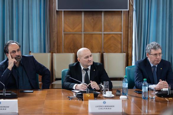 FOTO Intervenție în benzinării pentru scăderea prețului - După nemulțumirile patronatelor, Guvernul modifică mecanismul anunțat anterior. Bolojan promite ”partajarea costurilor între Guvern, mediul privat și cetățeni”