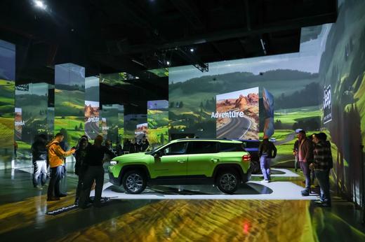 FOTO Noul Jeep Compass a ajuns în România. Prețul de pornire