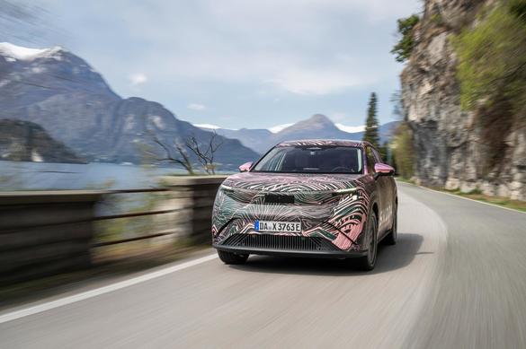 Skoda Peaq va avea o autonomie de peste 600 km FOTO