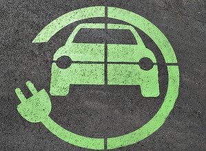 DECIZIE Mașinile hibrid - fără parcare gratuită în București. Electricele rămân cu facilitatea până la finalul lui 2027