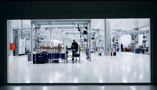 BMW și Bugatti colaborează pentru viitoarea limuzină i7