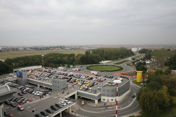 FOTO Amenzi ANPC la Aeroportul Otopeni