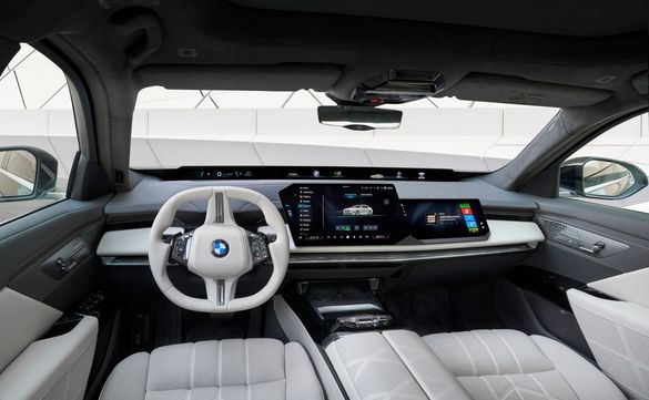 FOTO - BMW lansează noul Seria 7, un facelift aproape cât o nouă generație, pentru competiția cu Mercedes S Class