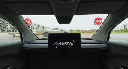 VIDEO Musk anunță - Tesla a început producția Cybercab, robotaxi-ul fără volan și pedale