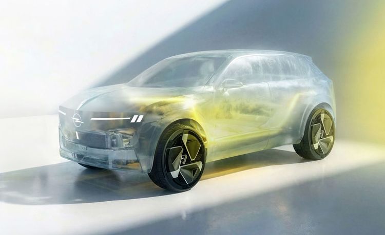 FOTO Stellantis și Leapmotor vor produce în Spania un SUV german cu componente chinezești