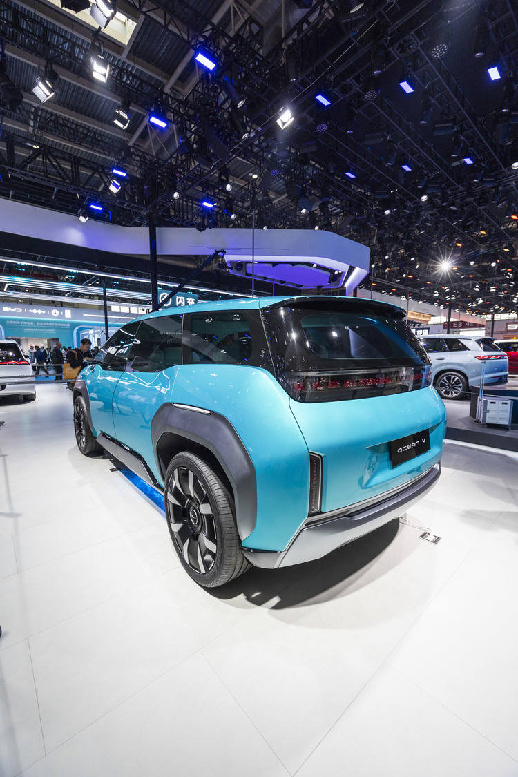 BYD transformă Beijing Auto Show 2026 într-o demonstrație globală de tehnologie și ambiție: de la mașini de familie la hypercaruri electrice de 500 km/h