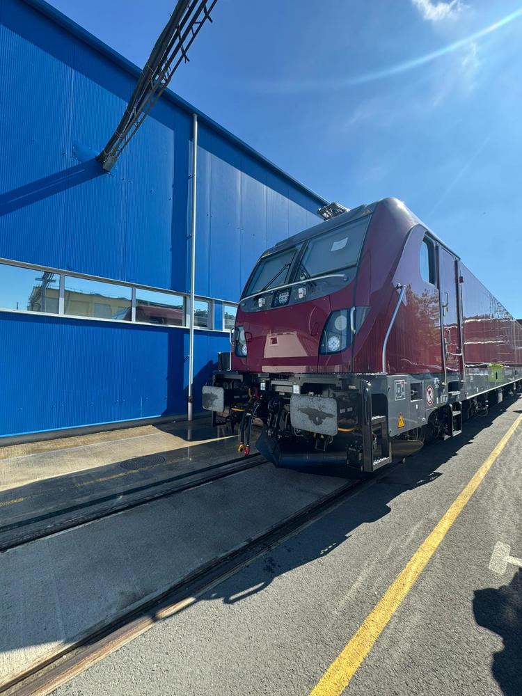 FOTO România primește trenuri de la Alstom. Pe ce rute vor circula