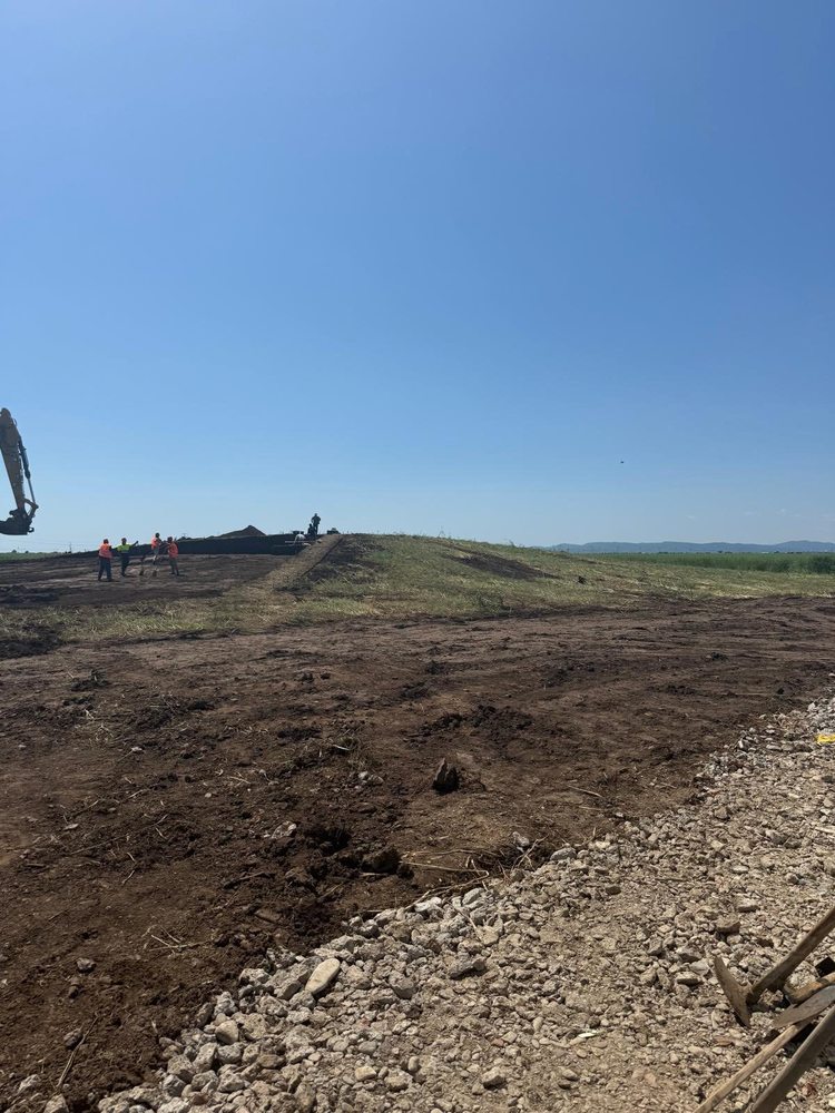 FOTO Pasaj pe cel mai circulat drum din România, pe DN1, la ieșirea din Băicoi spre Ploiești. Lucrările vor fi gata în 2 ani