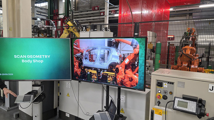 VIDEO&FOTO Secretele uzinei care va produce Dacia Evader: Un Big Brother industrial. „Suntem înaintea japonezilor, chinezii au fost impresionați!”