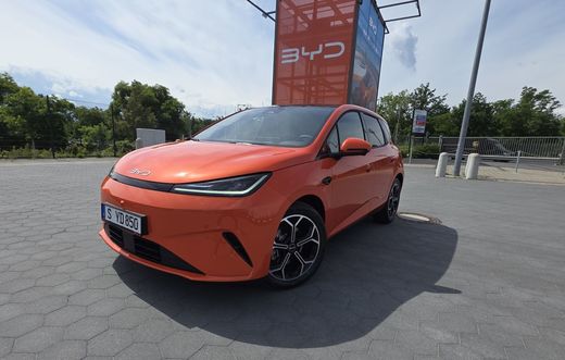 Europenii care au pus ochii pe automobilele plug-in hybrid produse în China ar trebui să se grăbească. Taxe vamale pentru PHEV-urile din China, la fel ca la electrice