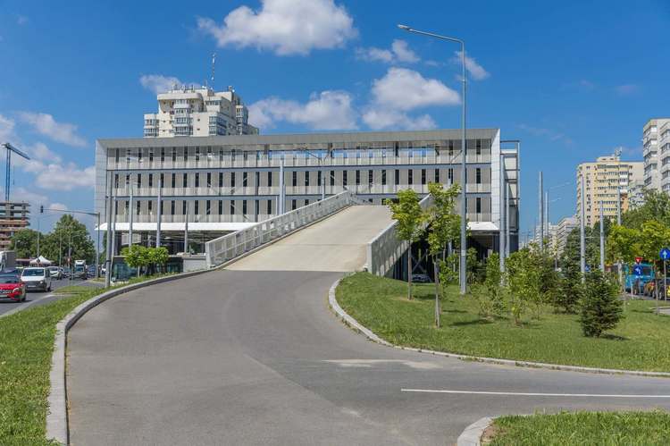 FOTO Două mari parcări redeschise după ce au zăcut nefolosite mulți ani. Ciucu deschide Park&Ride Pantelimon și parcarea „Lia Manoliu”