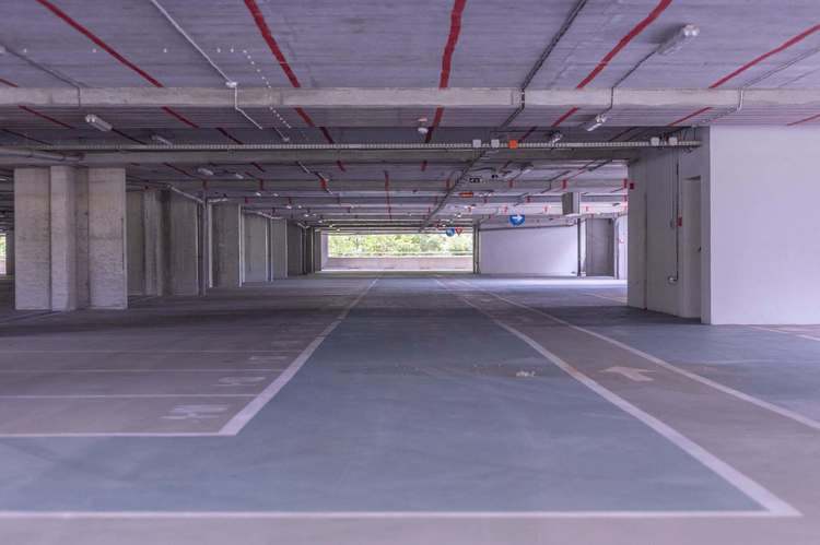 FOTO Două mari parcări redeschise după ce au zăcut nefolosite mulți ani. Ciucu deschide Park&Ride Pantelimon și parcarea „Lia Manoliu”