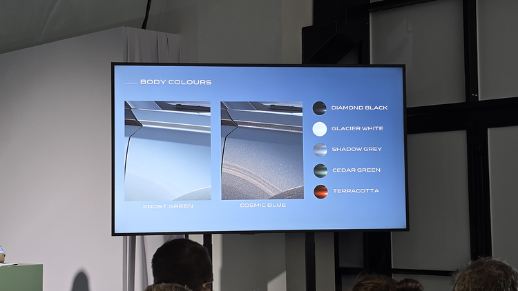 FOTO & VIDEO Premieră Mondială - Dacia Striker, cel mai mare și mai elegant model al mărcii, va fi mai ieftin decât Bigster